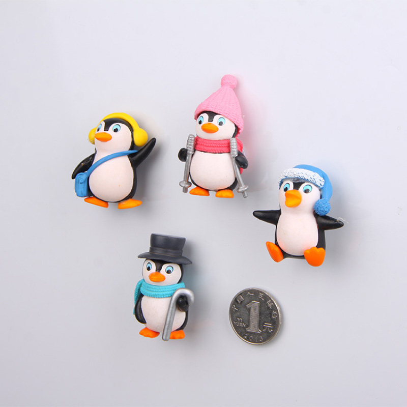 Cartoon Penguin Magnetic Fridg - Car Accessories Bali reseña y precio